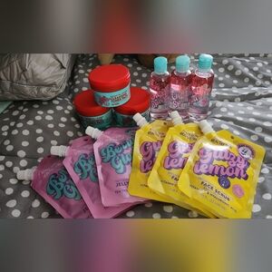 Berry Glow Detoxifying Toner, Face Scrub and Jelly Cleansing Set